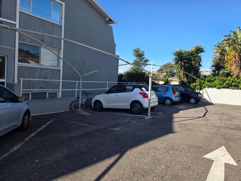 To Let 2 Bedroom Property for Rent in Woodstock Upper Western Cape